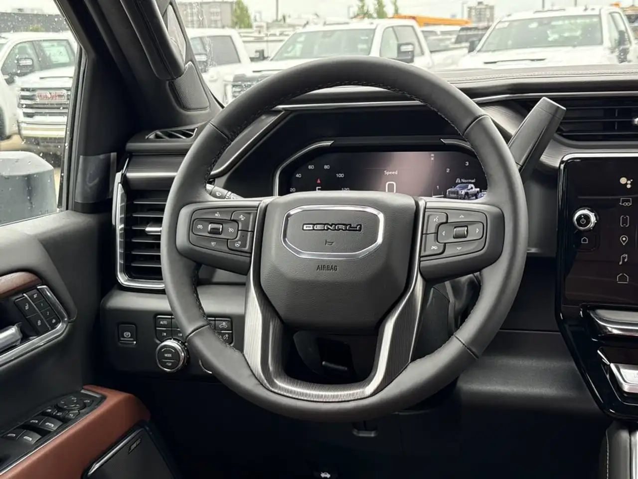 GMC Sierra 3500HD снимка GMC Sierra 3500HD