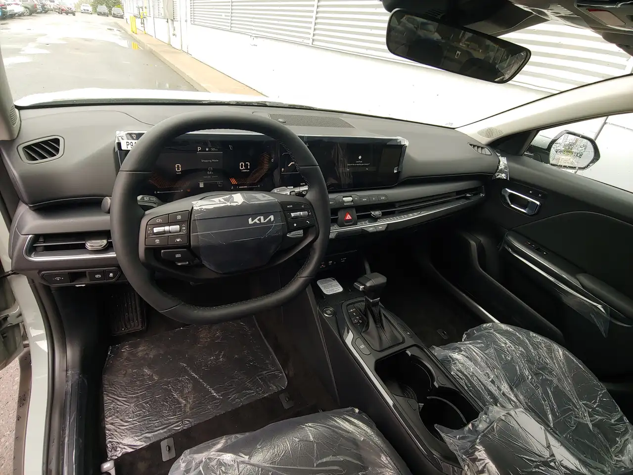 Kia K4 снимка Kia K4
