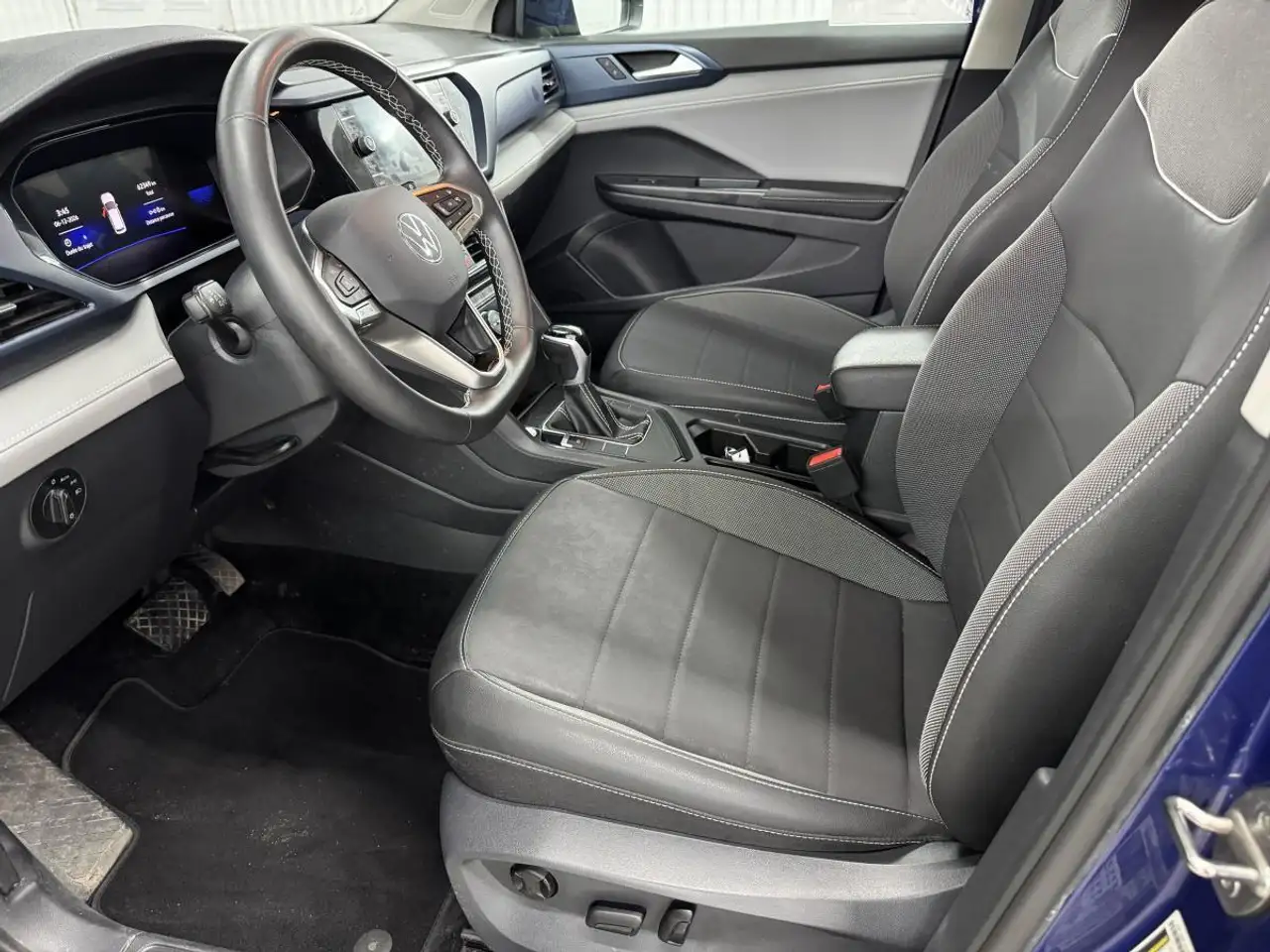 Volkswagen Taos снимка Volkswagen Taos
