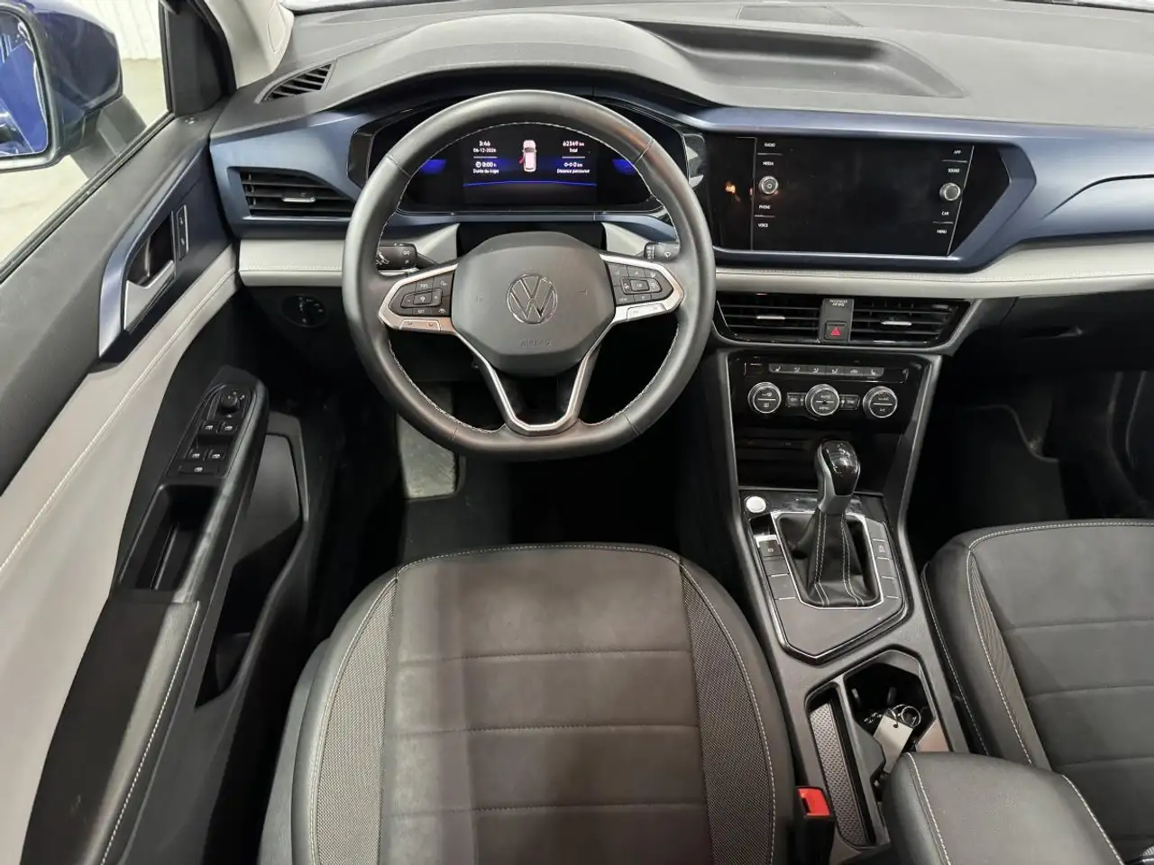 Volkswagen Taos снимка Volkswagen Taos