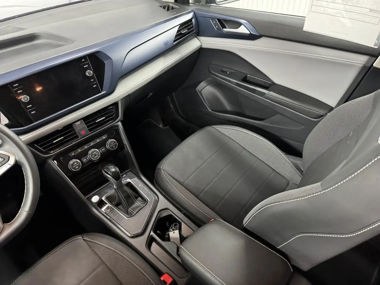 Volkswagen Taos снимка Volkswagen Taos