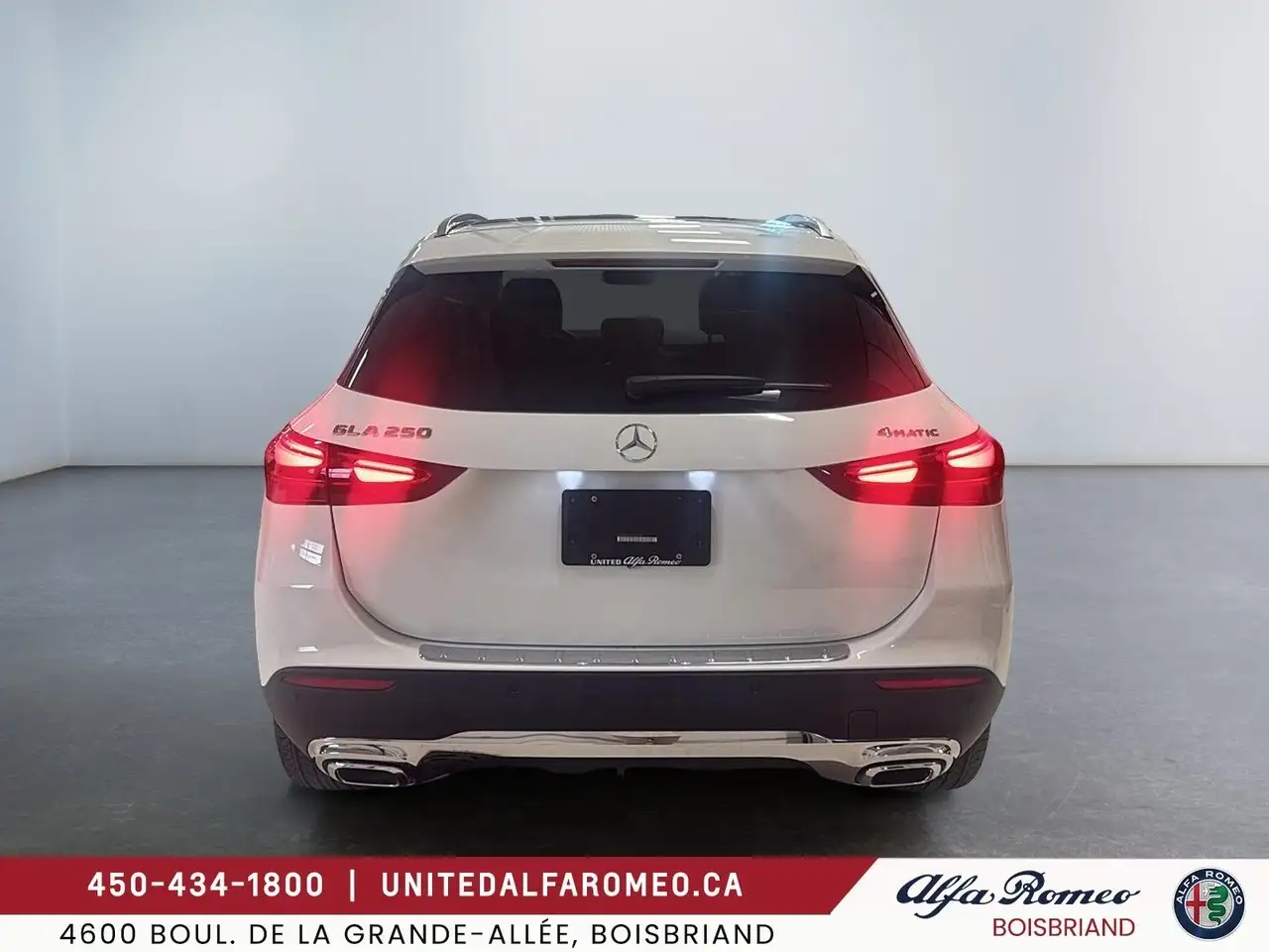Mercedes-Benz GLA снимка Mercedes-Benz GLA