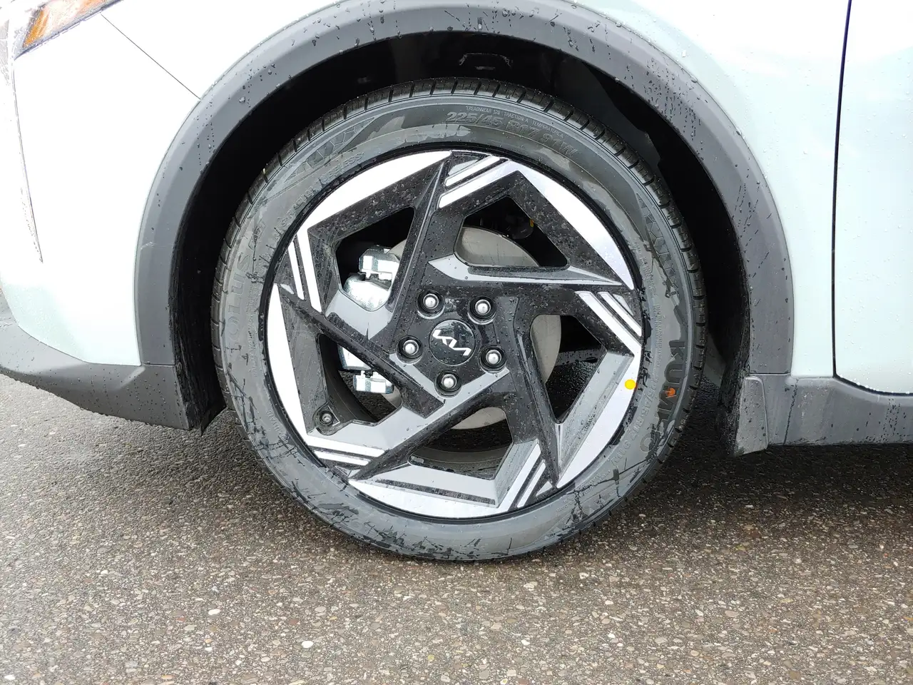 Kia K4 снимка Kia K4