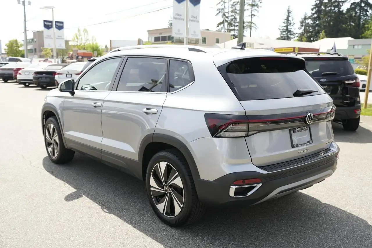 Volkswagen Taos photo Volkswagen Taos