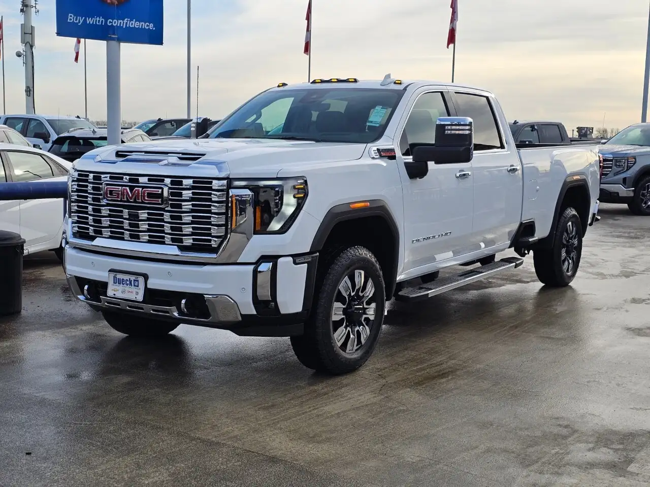 GMC Sierra 3500HD снимка GMC Sierra 3500HD