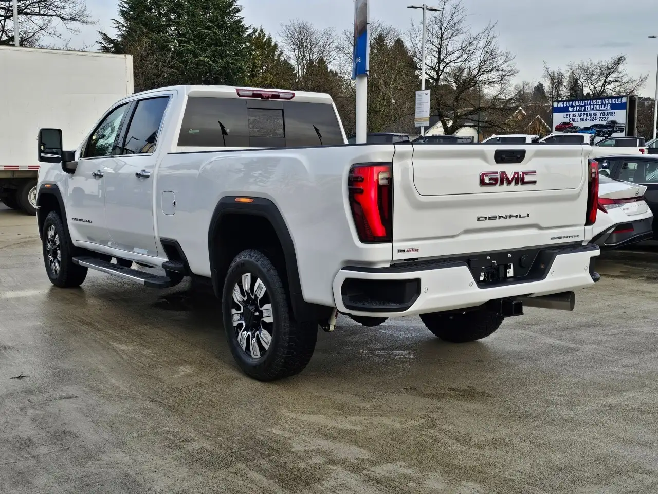 GMC Sierra 3500HD снимка GMC Sierra 3500HD