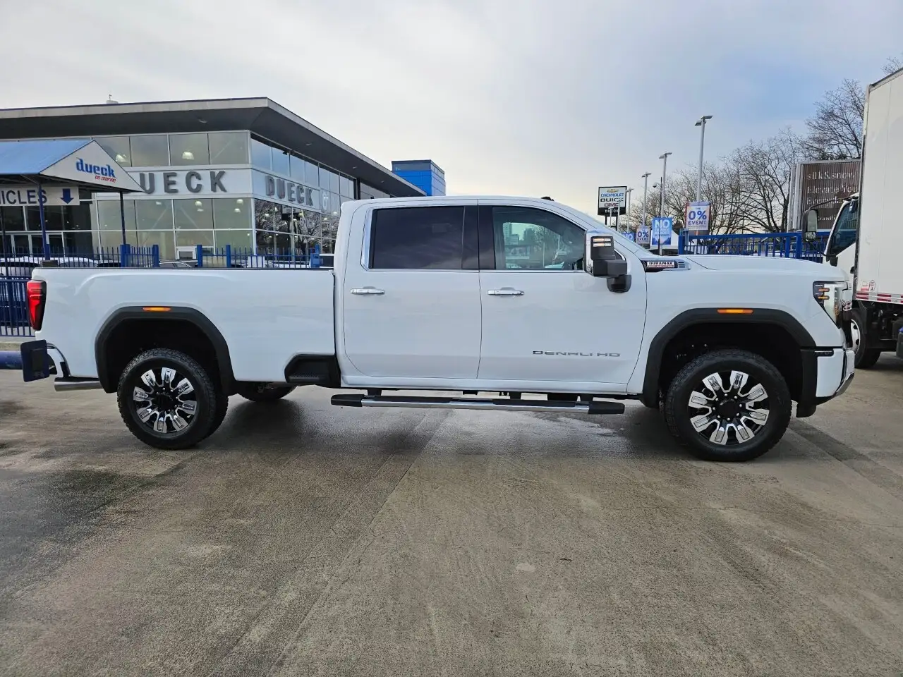 GMC Sierra 3500HD снимка GMC Sierra 3500HD