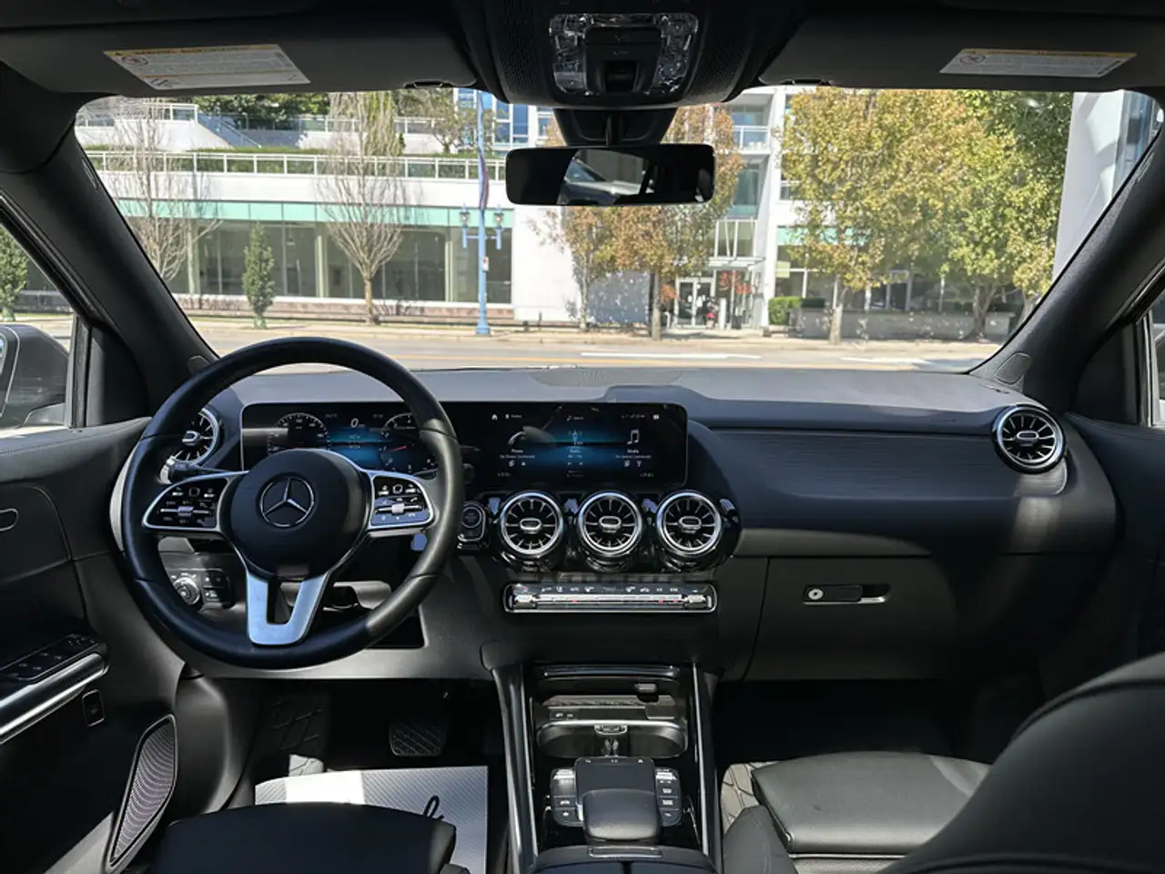 Mercedes-Benz GLA photo Mercedes-Benz GLA