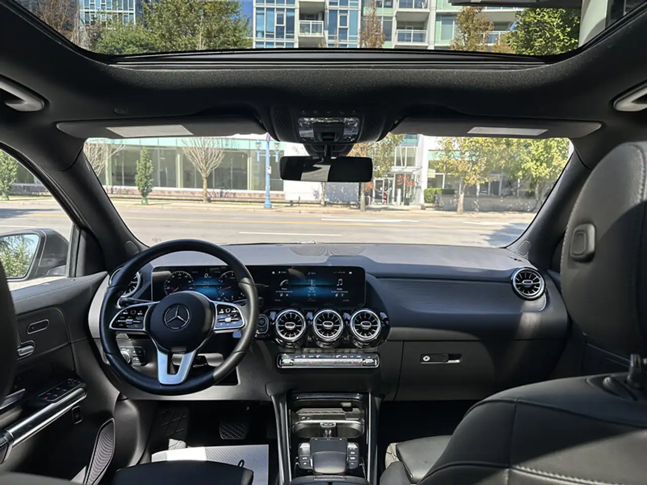 Mercedes-Benz GLA photo Mercedes-Benz GLA
