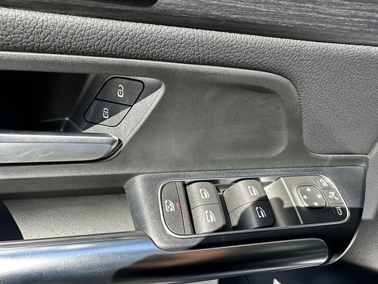 Mercedes-Benz GLA photo Mercedes-Benz GLA