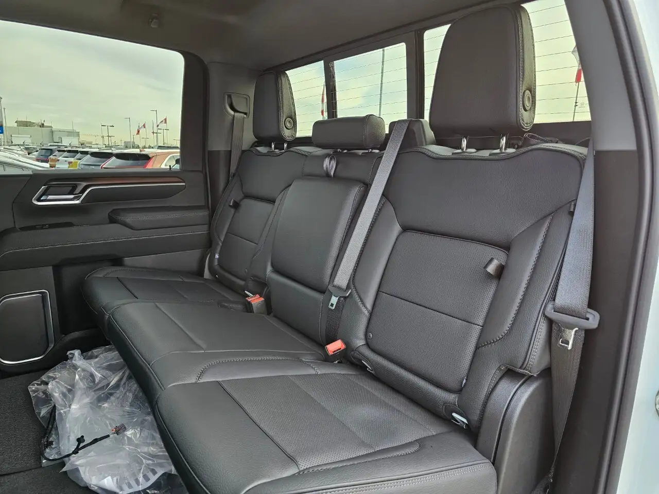 GMC Sierra 3500HD снимка GMC Sierra 3500HD