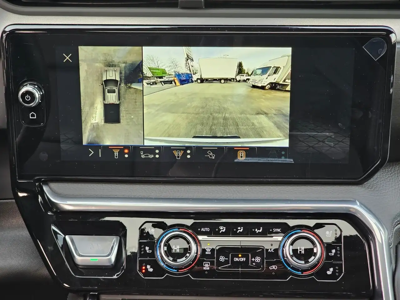 GMC Sierra 3500HD снимка GMC Sierra 3500HD