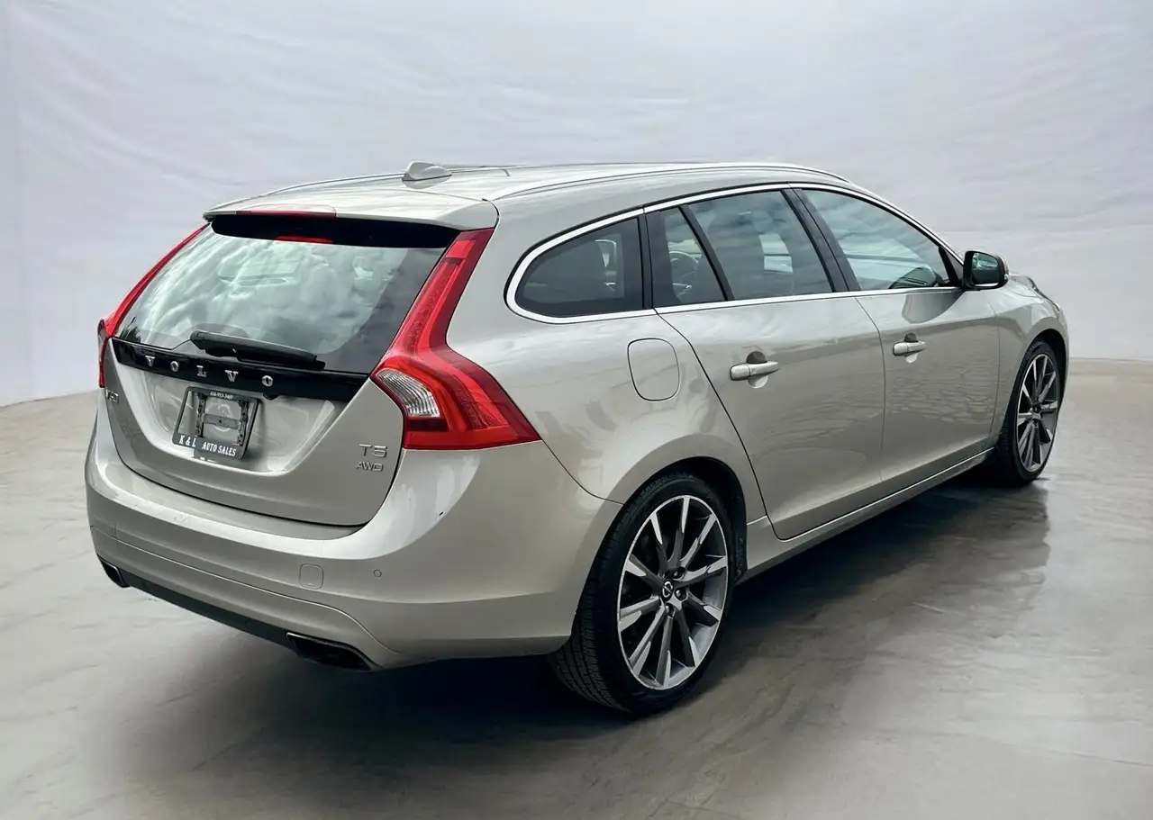 Volvo V60 photo Volvo V60
