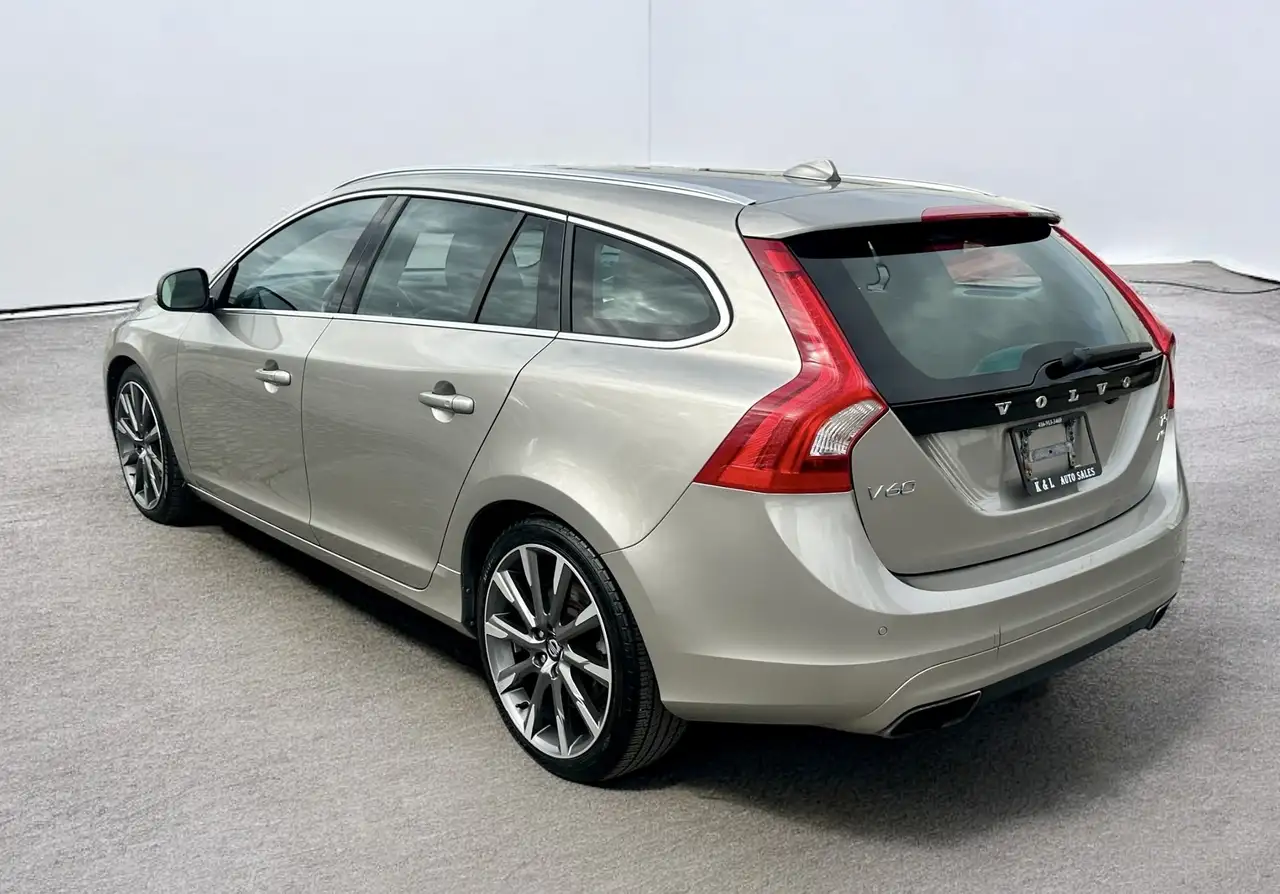 Volvo V60 photo Volvo V60