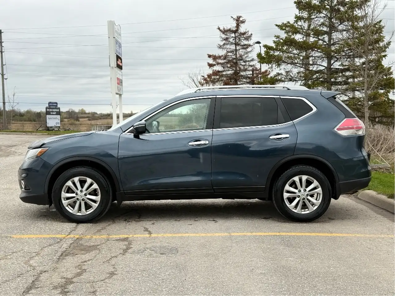 Nissan Rogue fotografie Nissan Rogue