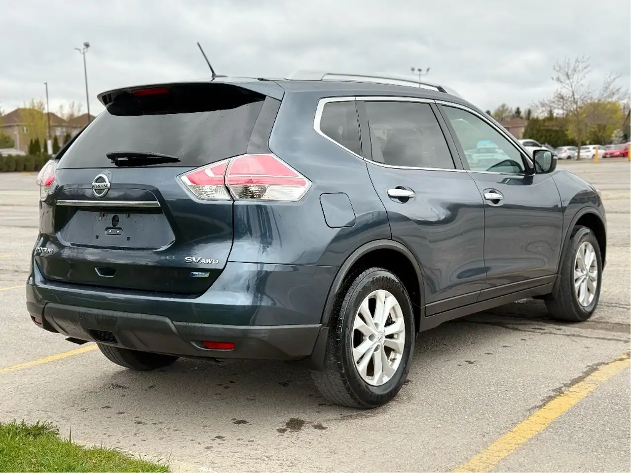 Nissan Rogue fotografie Nissan Rogue