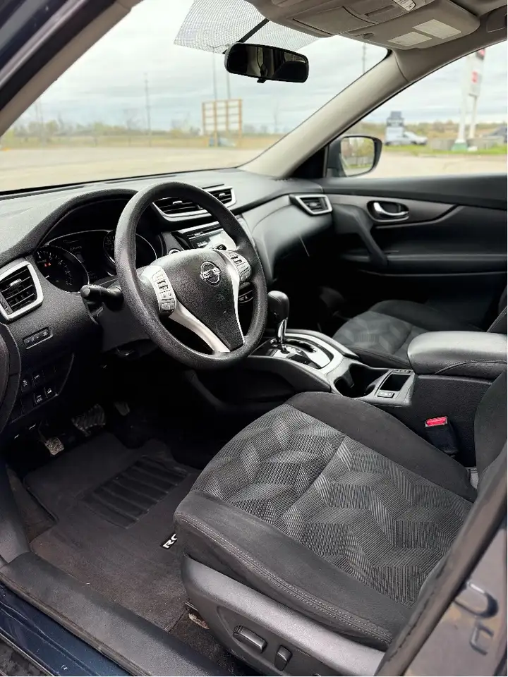 Nissan Rogue fotografie Nissan Rogue