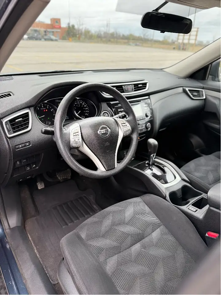 Nissan Rogue fotografie Nissan Rogue