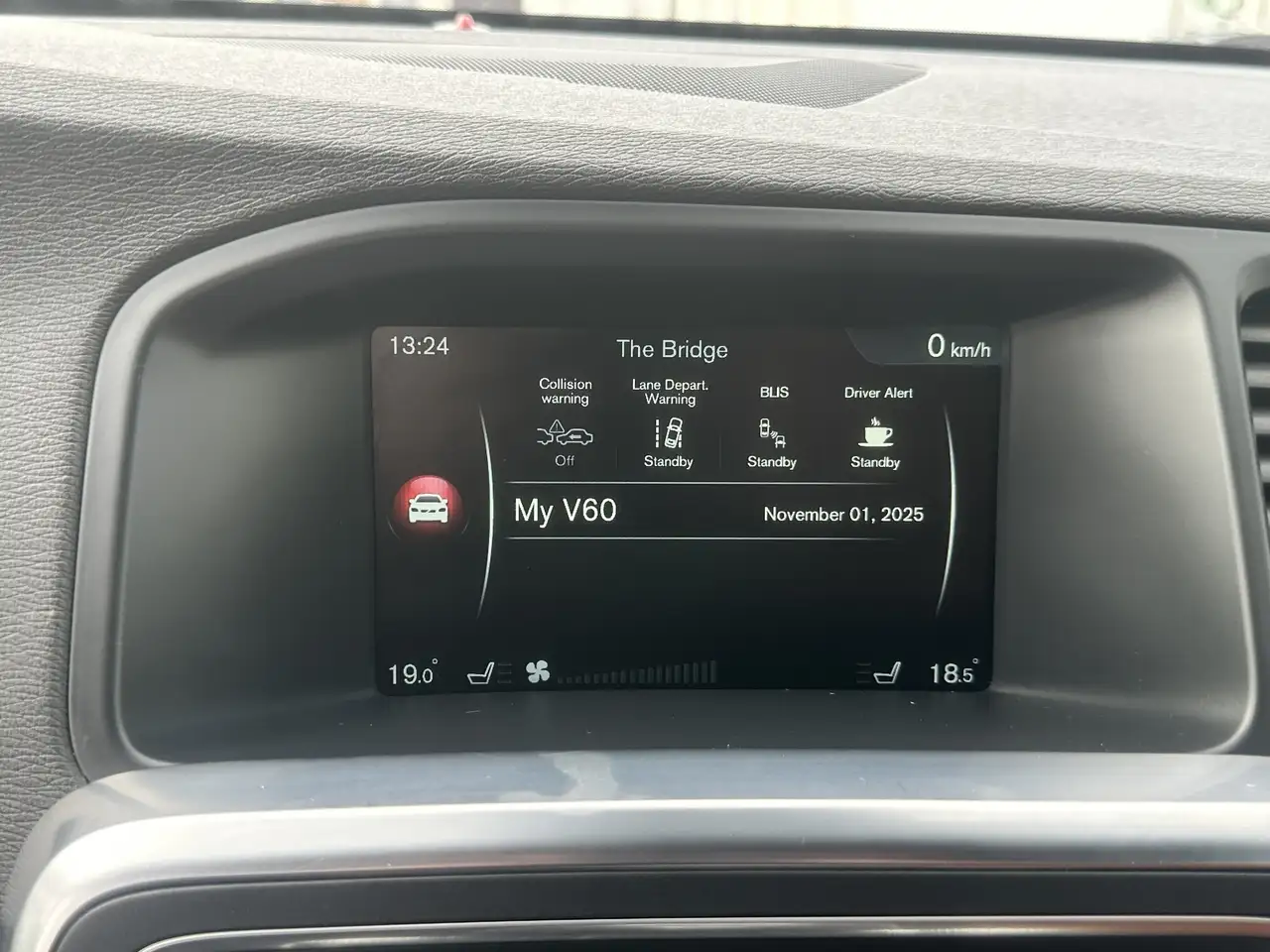 Volvo V60 photo Volvo V60