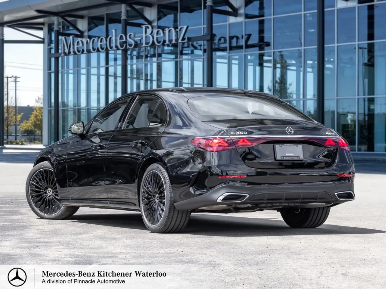 Mercedes-Benz E-Class photo Mercedes-Benz E-Class