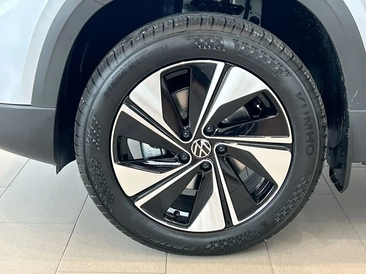 Volkswagen Taos снимка Volkswagen Taos