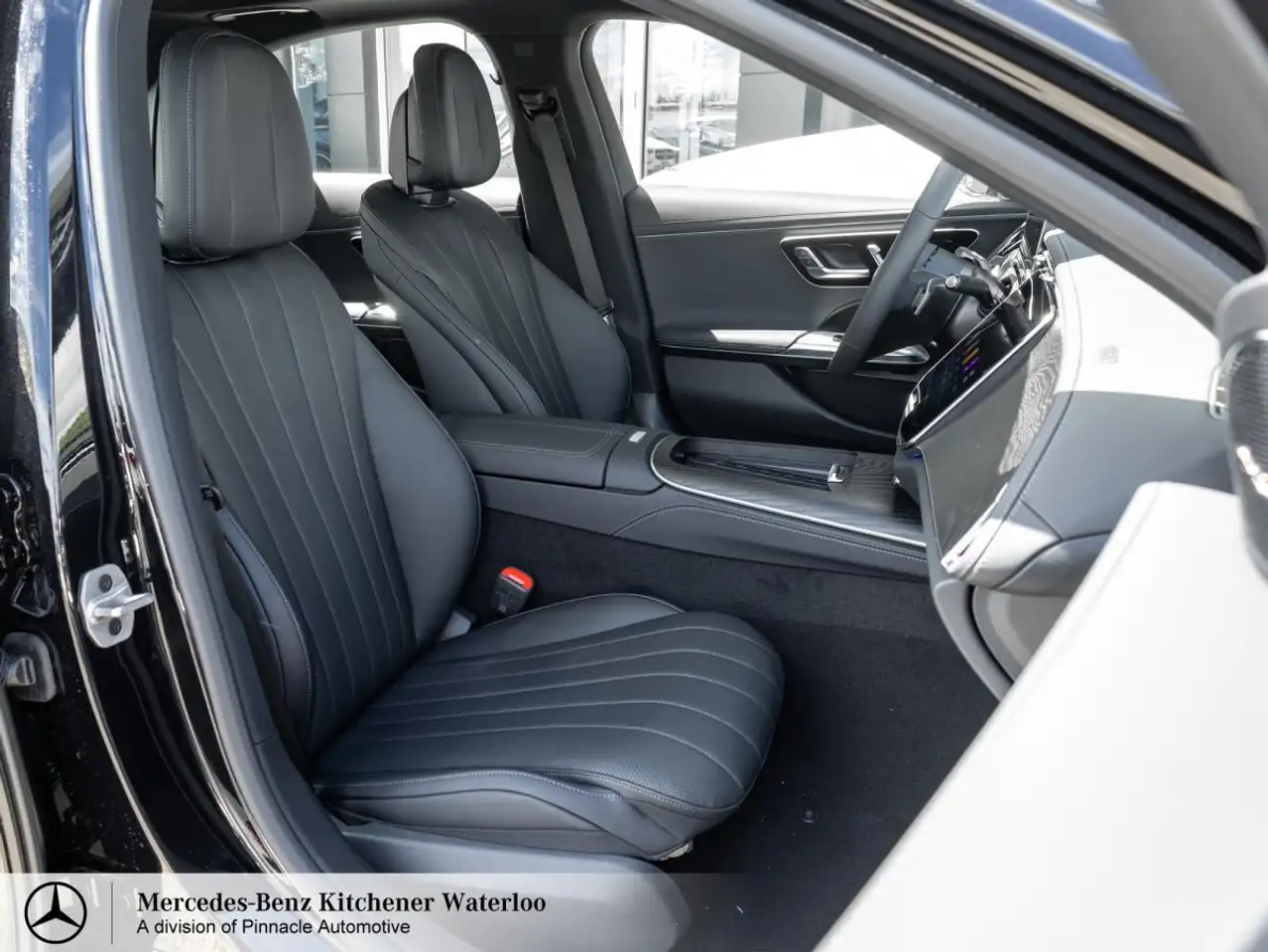 Mercedes-Benz E-Class photo Mercedes-Benz E-Class