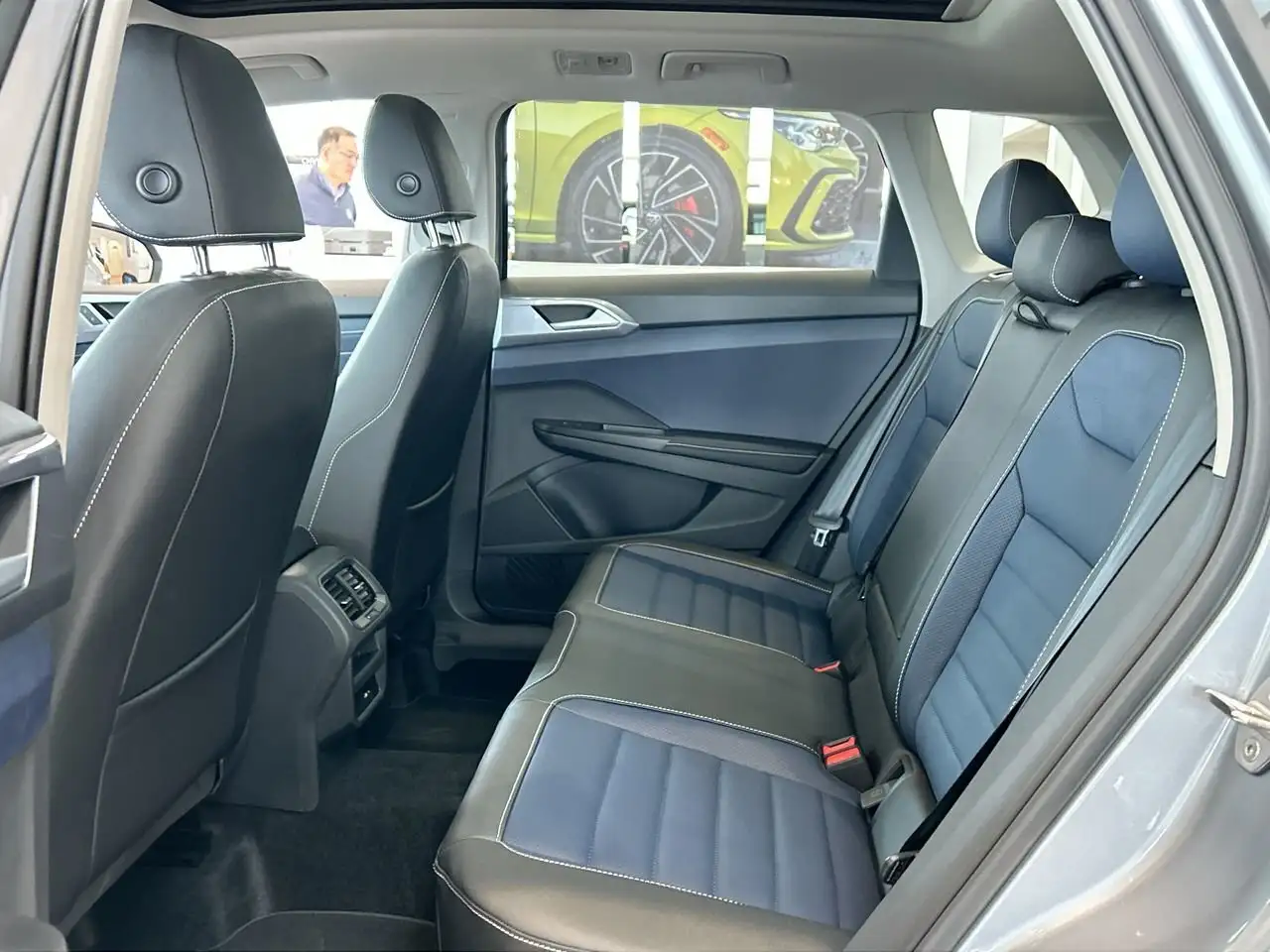 Volkswagen Taos снимка Volkswagen Taos