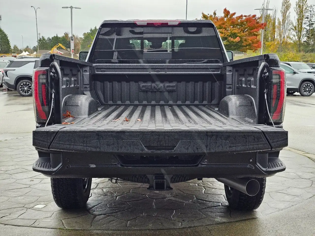GMC Sierra 3500HD снимка GMC Sierra 3500HD