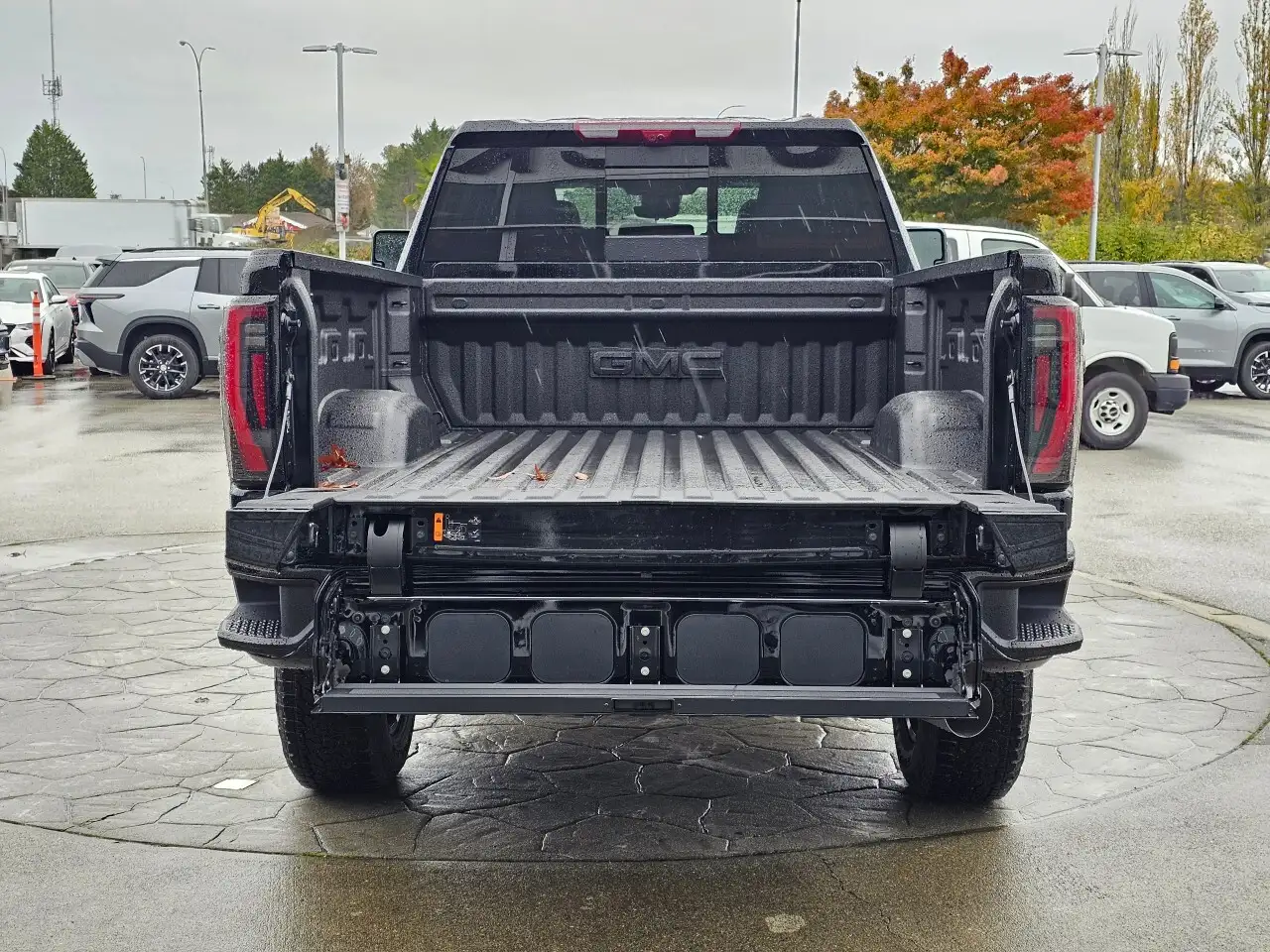 GMC Sierra 3500HD снимка GMC Sierra 3500HD