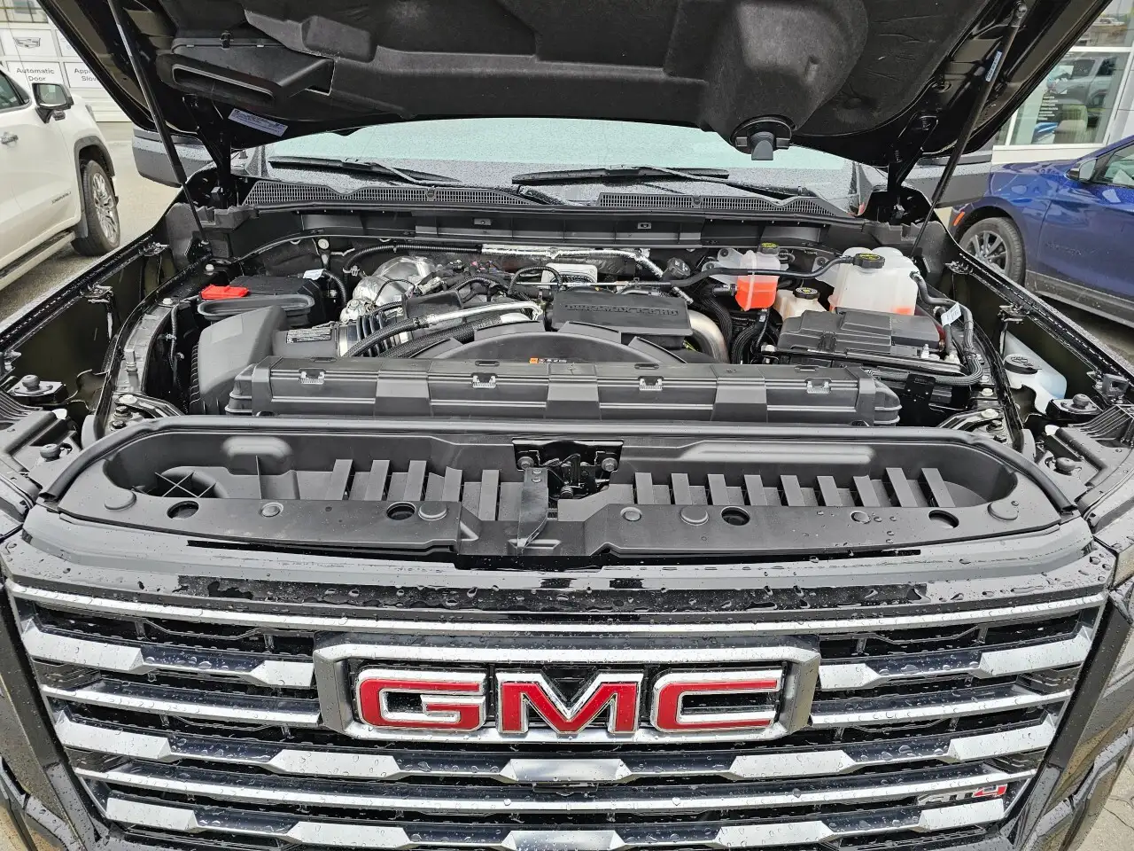 GMC Sierra 3500HD снимка GMC Sierra 3500HD