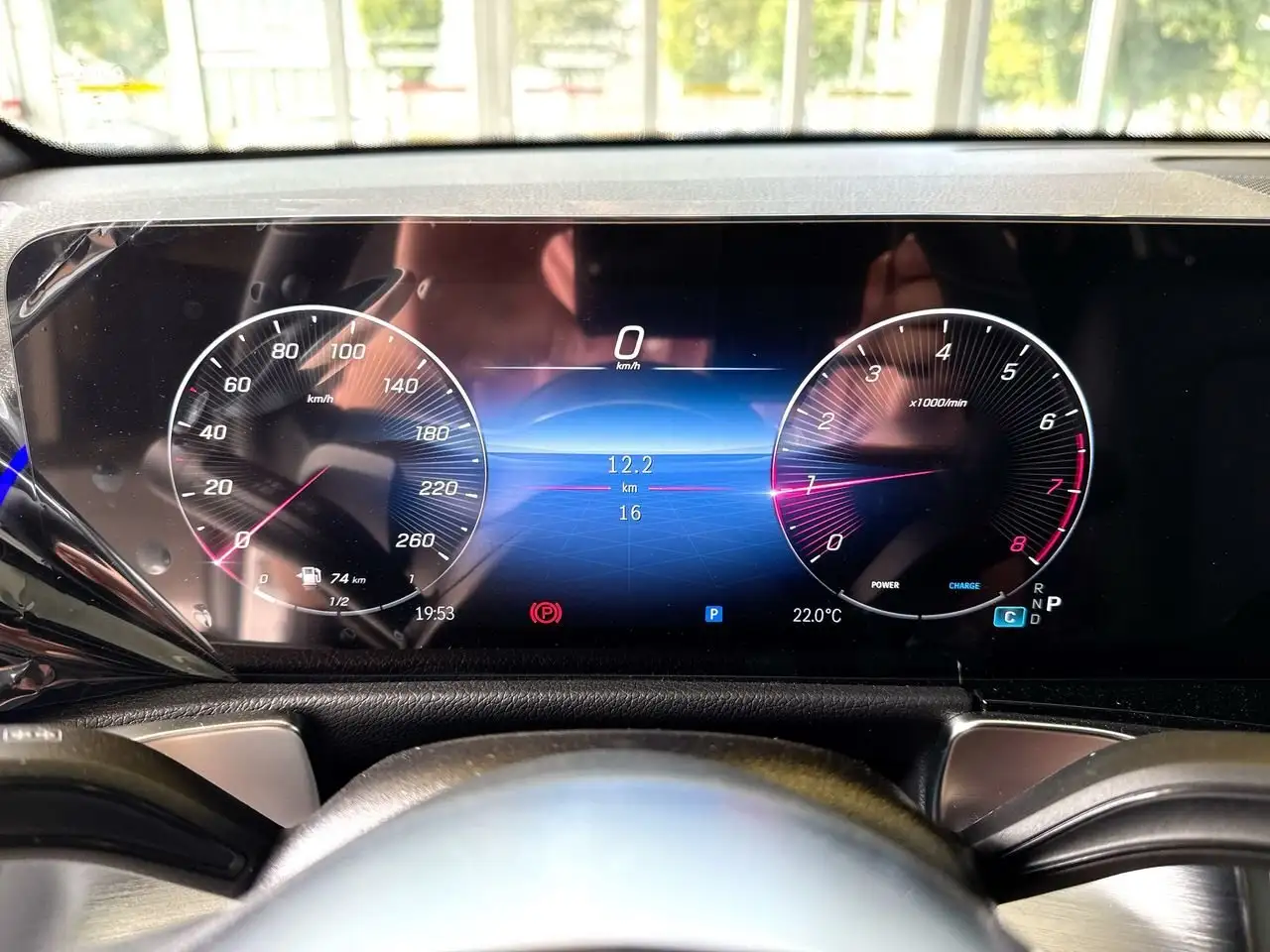 Mercedes-Benz GLB photo Mercedes-Benz GLB
