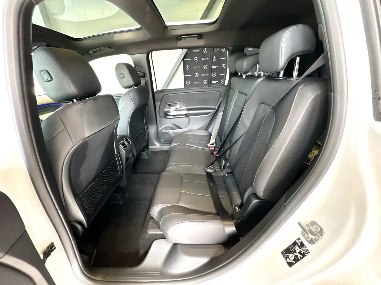 Mercedes-Benz GLB photo Mercedes-Benz GLB
