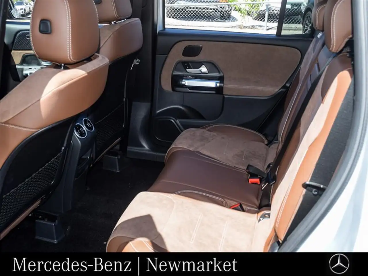 Mercedes-Benz GLB photo Mercedes-Benz GLB