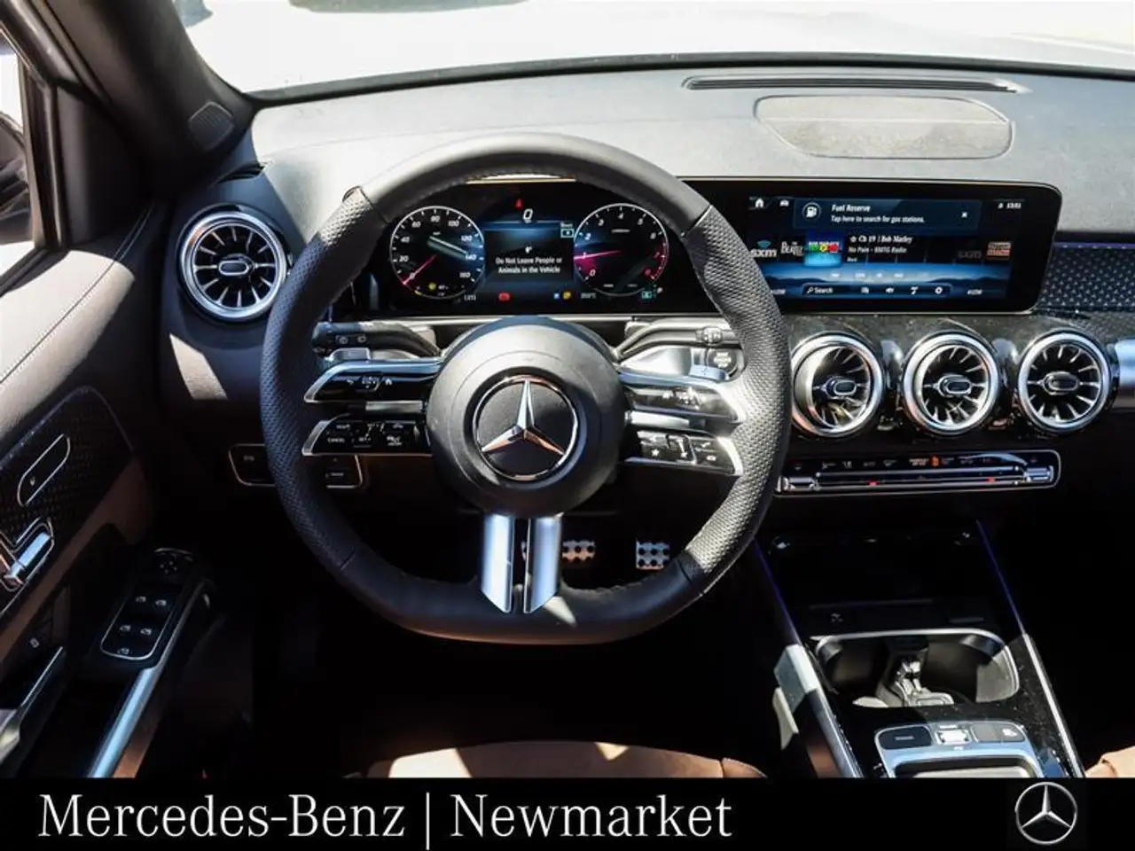 Mercedes-Benz GLB photo Mercedes-Benz GLB