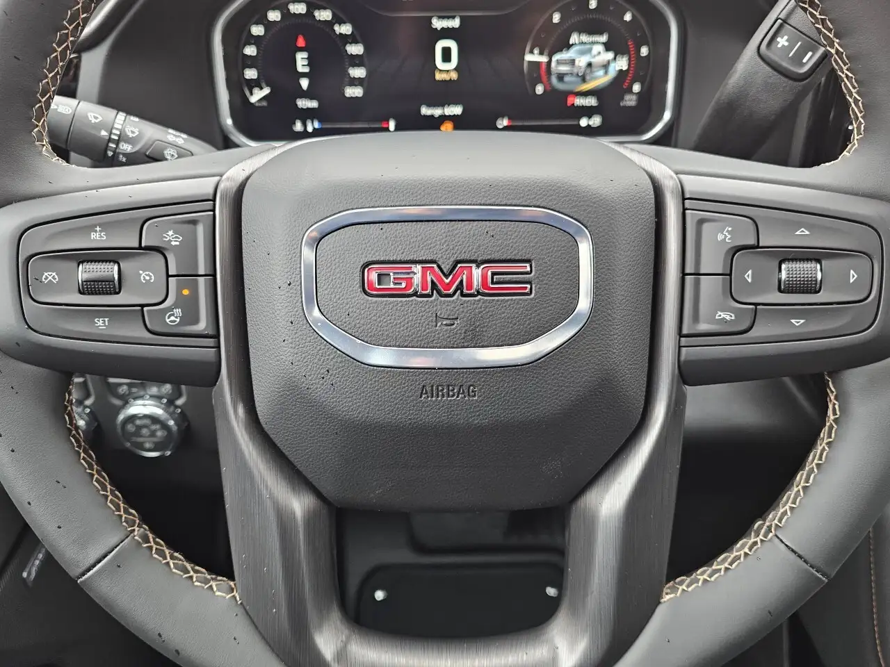 GMC Sierra 3500HD снимка GMC Sierra 3500HD