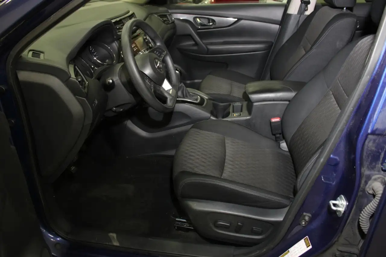 Nissan Rogue fotografie Nissan Rogue