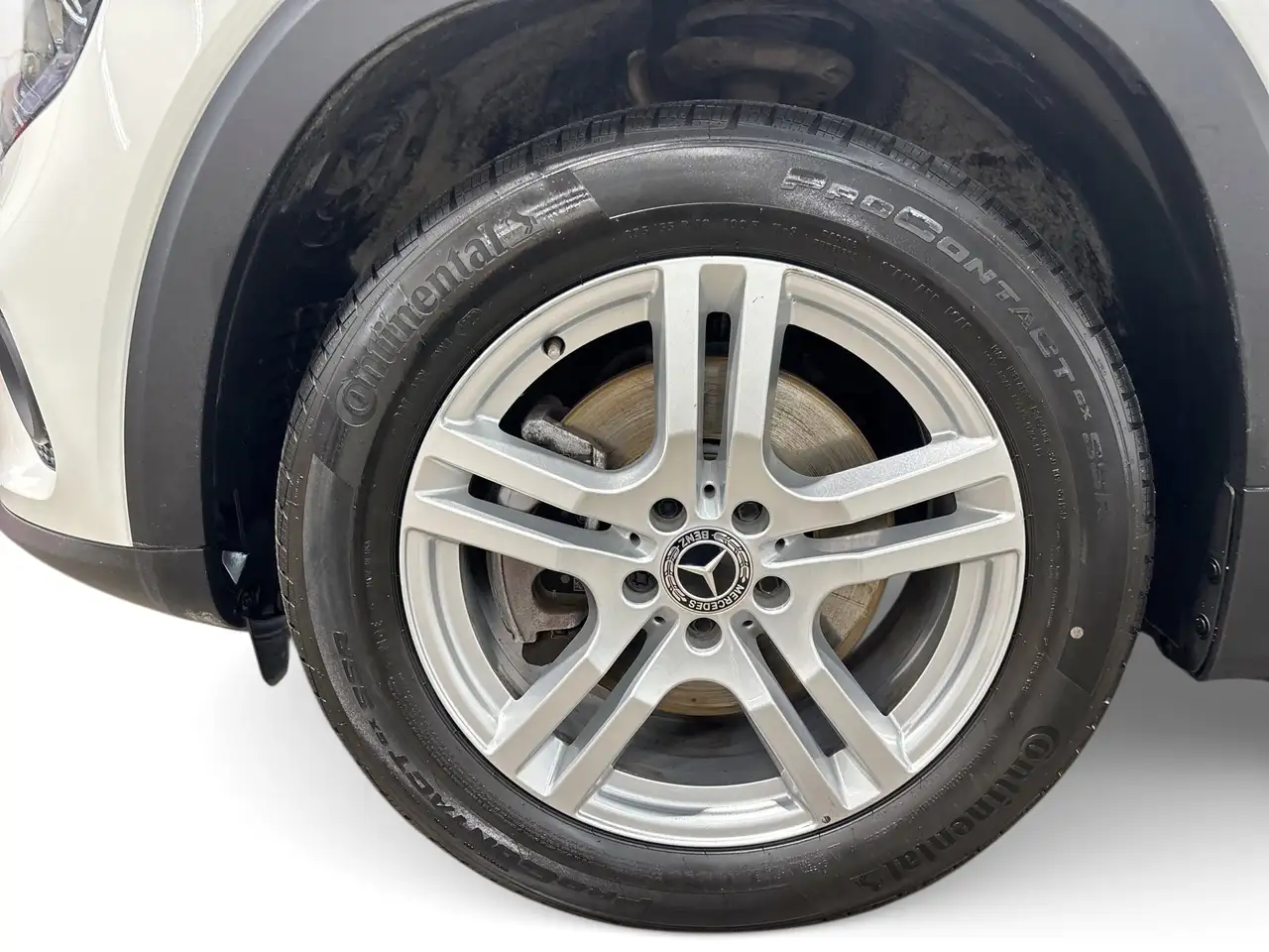 Mercedes-Benz GLB снимка Mercedes-Benz GLB