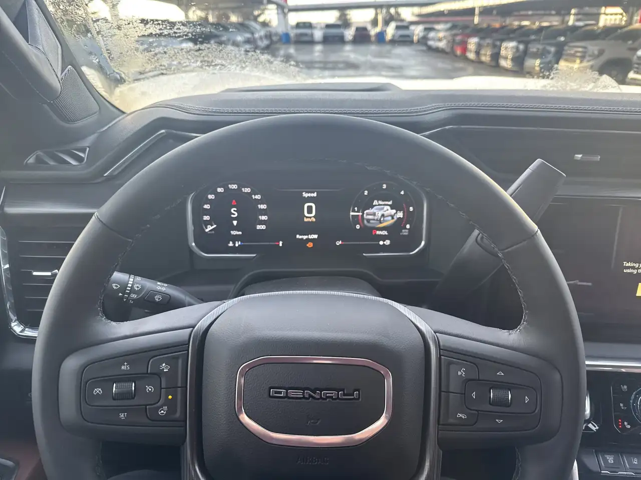 GMC Sierra 3500HD снимка GMC Sierra 3500HD
