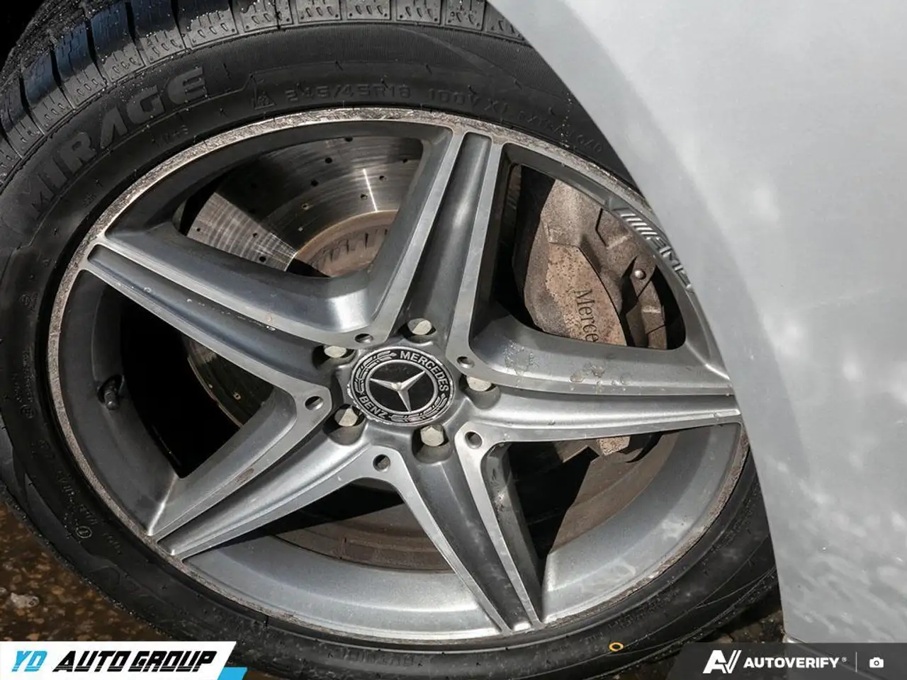 Mercedes-Benz E-Class fotografie Mercedes-Benz E-Class