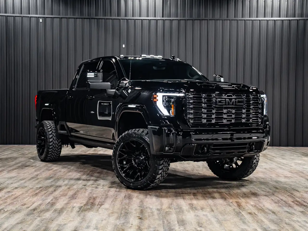 GMC Sierra 3500HD снимка GMC Sierra 3500HD