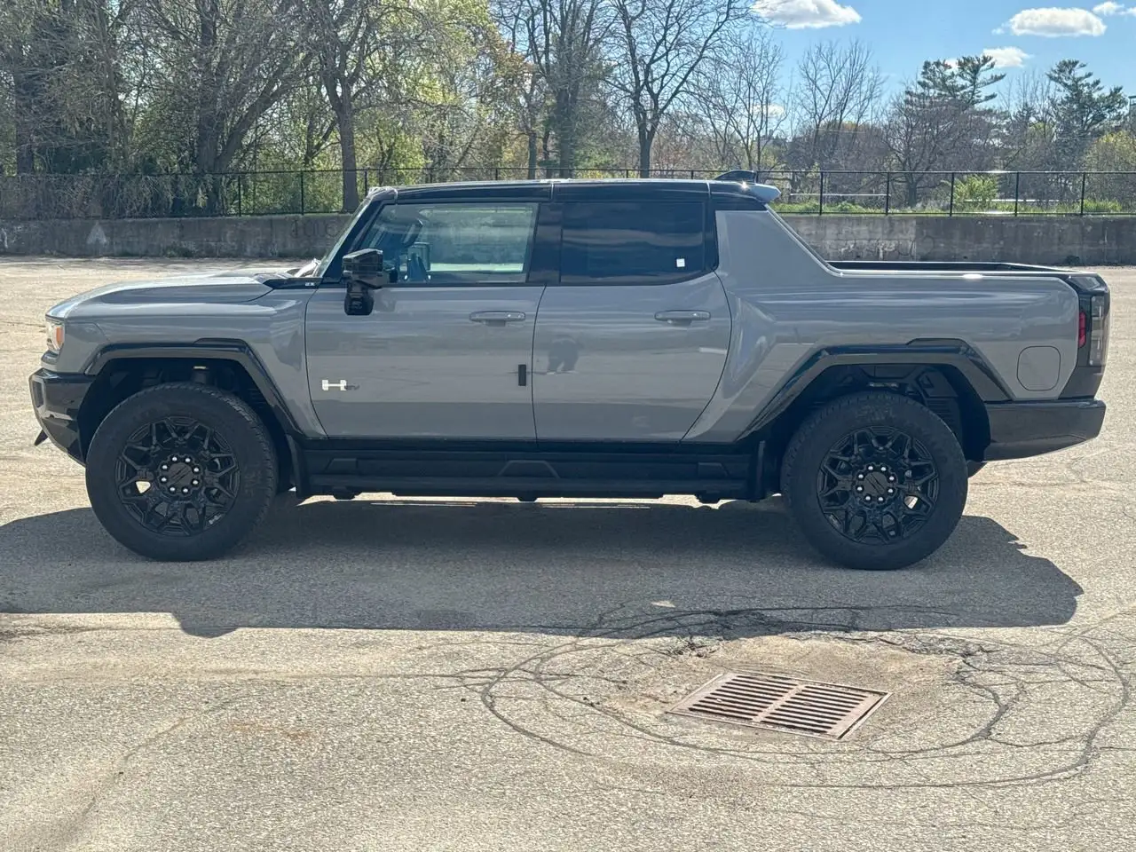 GMC HUMMER EV Pickup fotografie GMC HUMMER EV Pickup