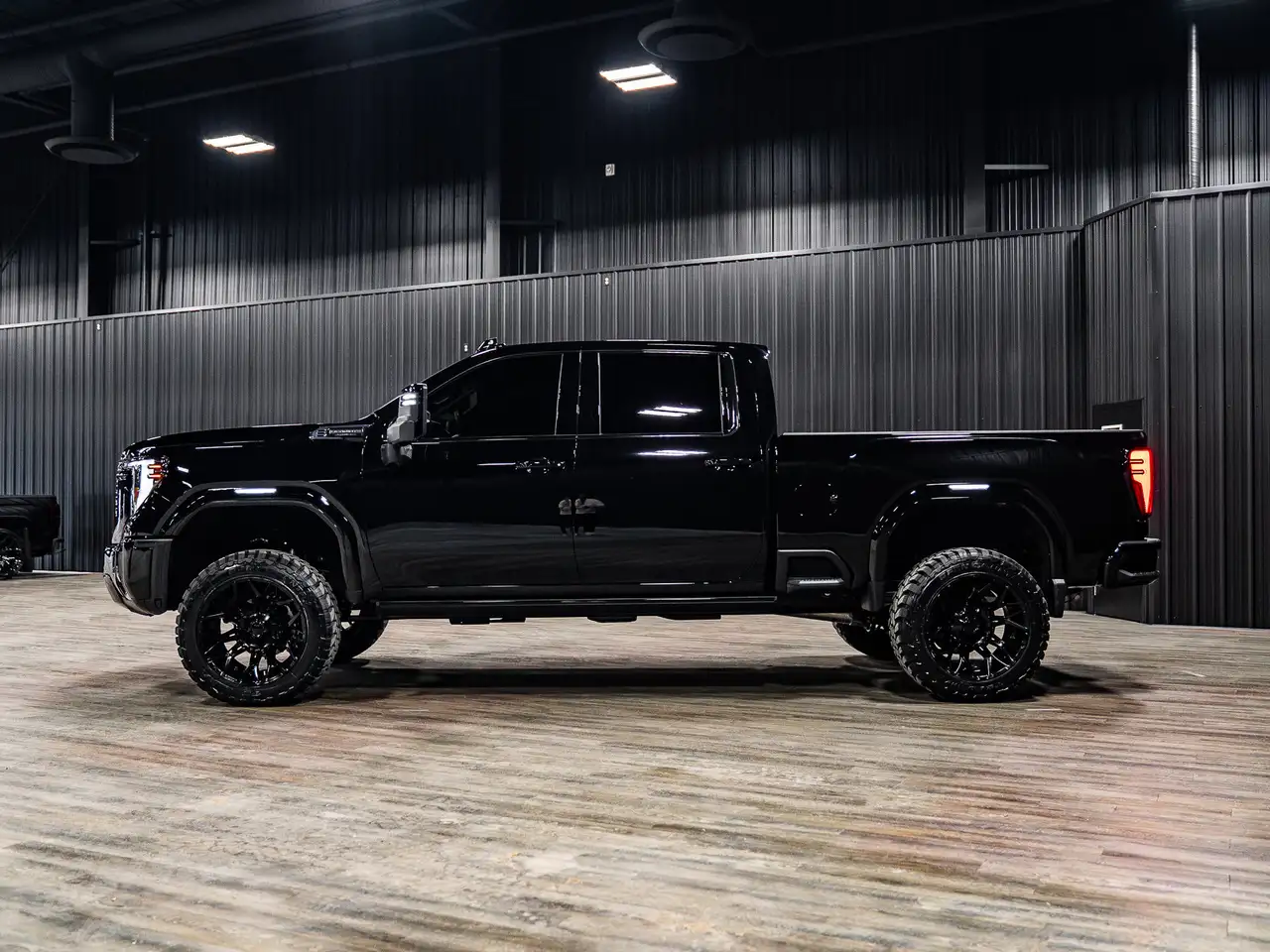 GMC Sierra 3500HD снимка GMC Sierra 3500HD