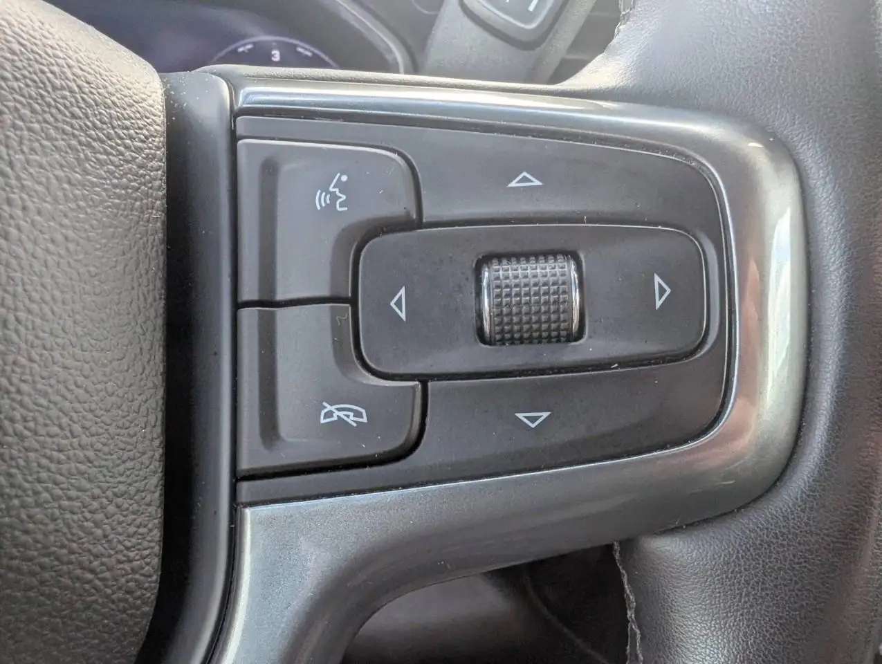 Chevrolet Silverado 1500 photo Chevrolet Silverado 1500