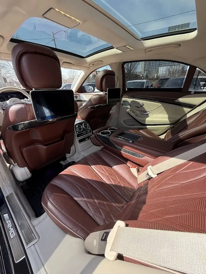 Mercedes-Benz S-Class снимка Mercedes-Benz S-Class