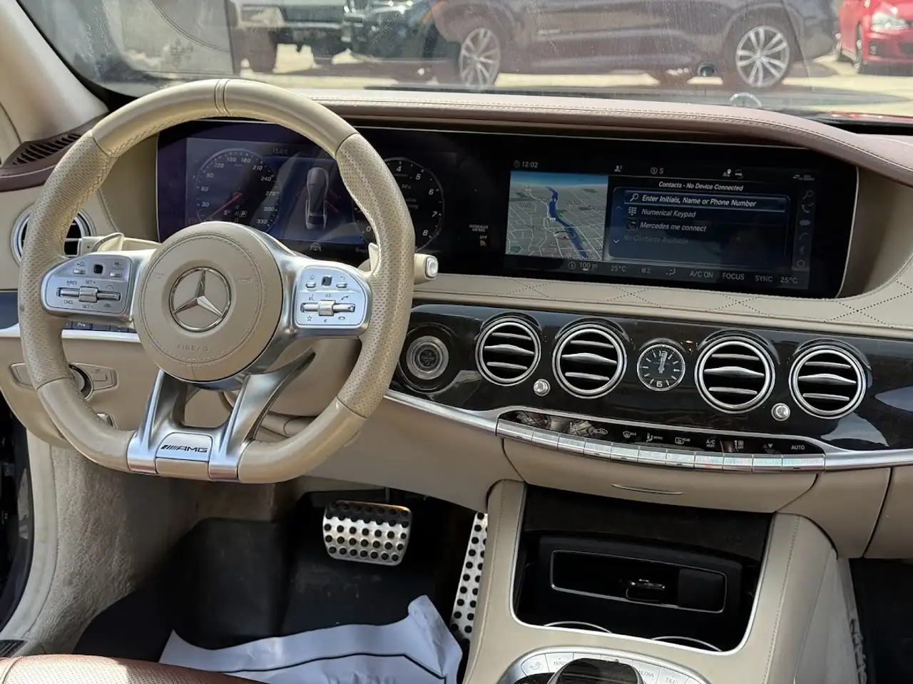 Mercedes-Benz S-Class снимка Mercedes-Benz S-Class
