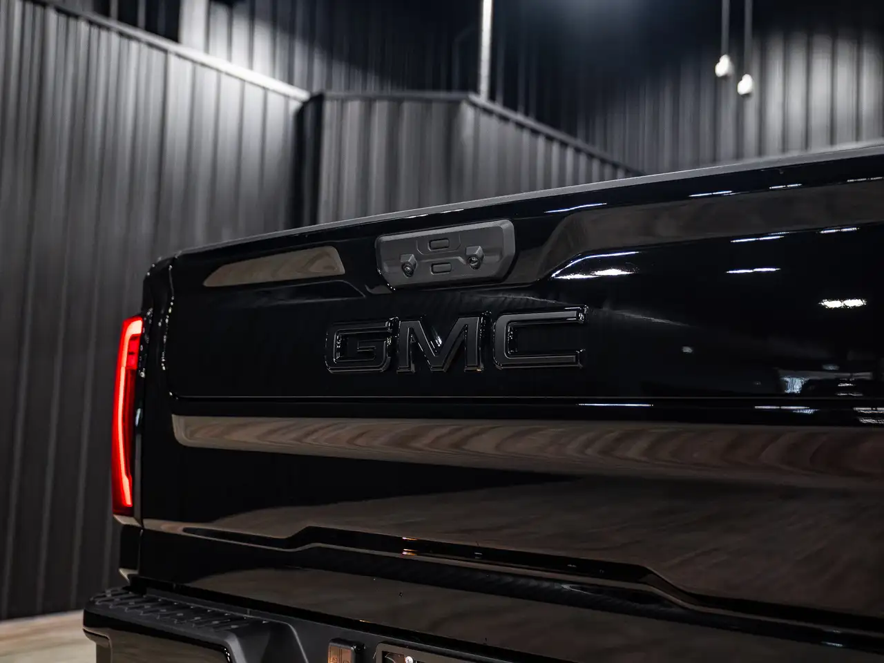 GMC Sierra 3500HD снимка GMC Sierra 3500HD