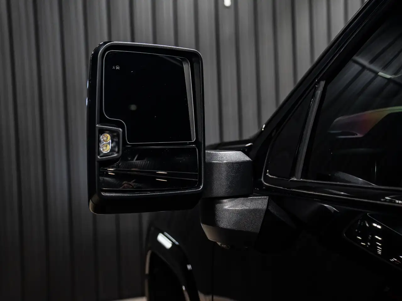 GMC Sierra 3500HD снимка GMC Sierra 3500HD