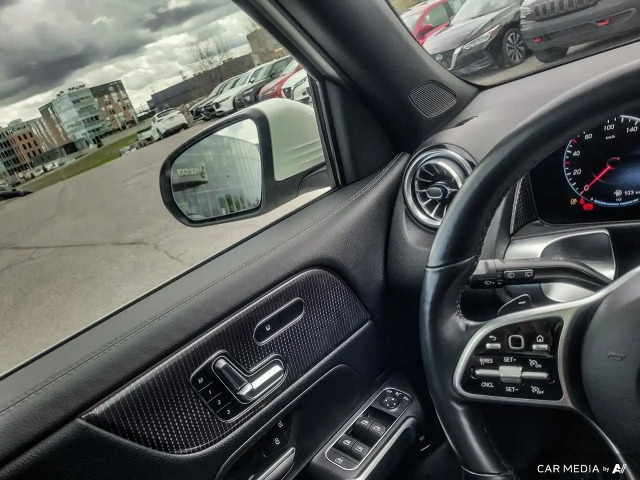 Mercedes-Benz GLB fotografie Mercedes-Benz GLB