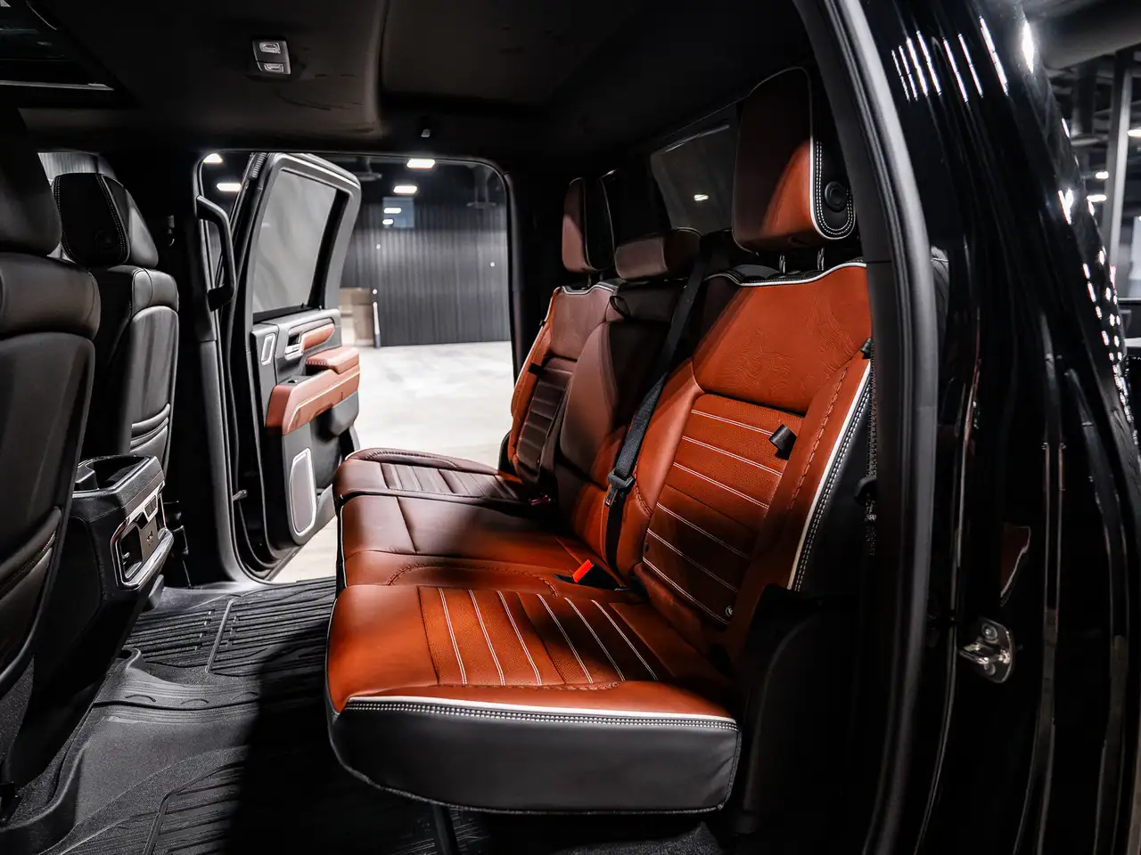GMC Sierra 3500HD снимка GMC Sierra 3500HD