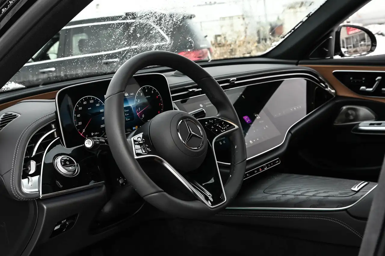 Mercedes-Benz E-Class fotografie Mercedes-Benz E-Class